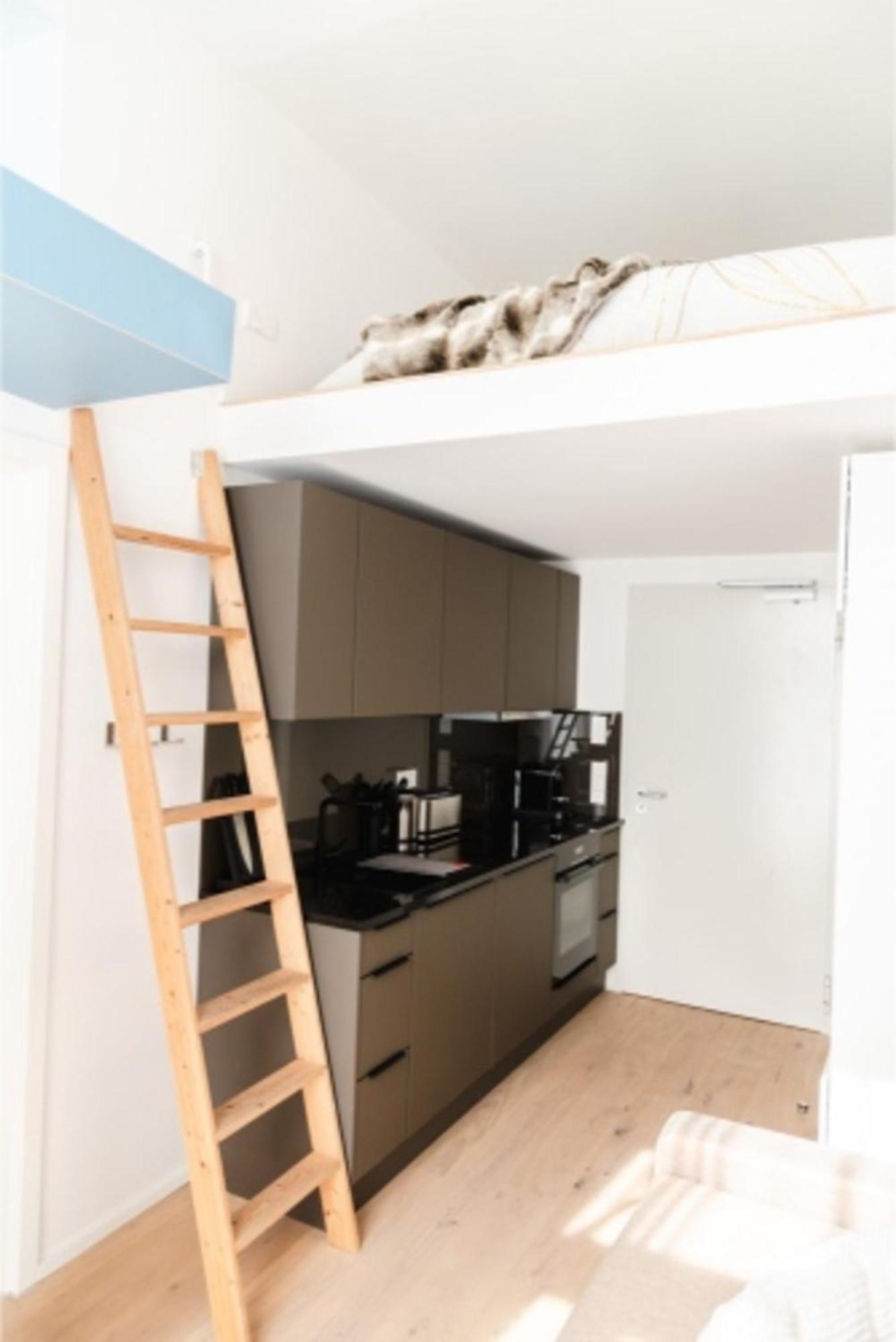 Oomph The Chic Nest Apartment *
